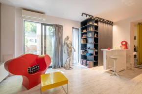 Pop Up Artistic 1-Bеdroom Apartment with Garden View